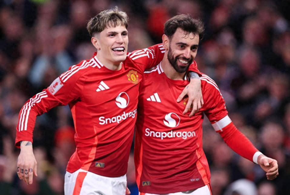 开云下载-曼联胜券在握，对阵里昂展开对抗