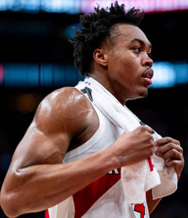 开云体育入口-猛龙年轻球员表现不俗，成为球队未来希望