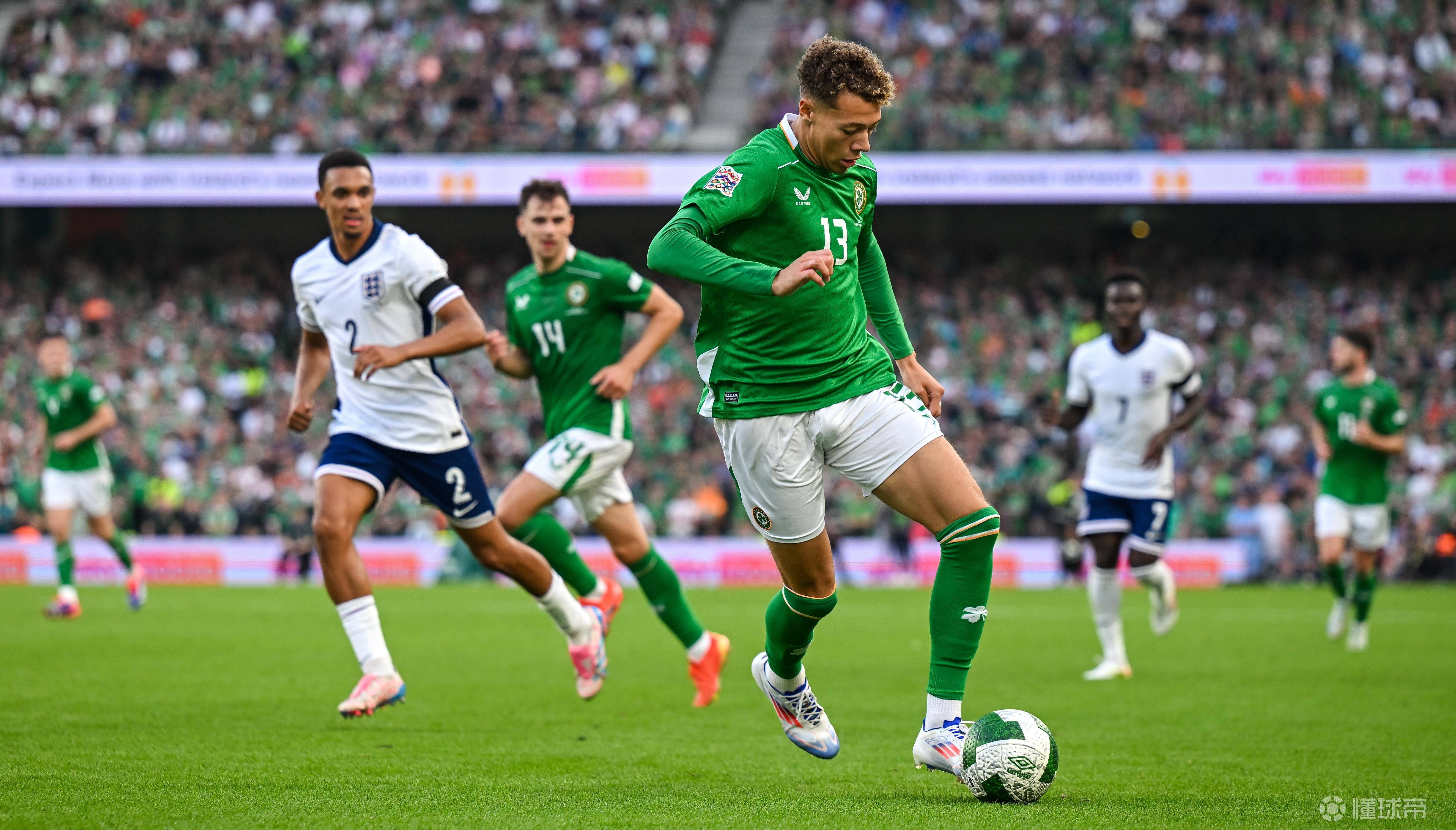 开云体育下载-欧国联赛中球员们在比赛中大放异彩