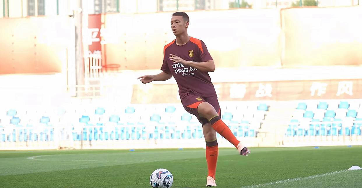 年轻球员崭露头角,表现抢眼 年轻球员崭露头角,表现抢眼