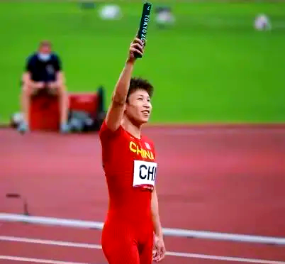 德国障碍赛选手表现亮眼,勇夺头筹 德国障碍赛选手表现亮眼,勇夺头筹