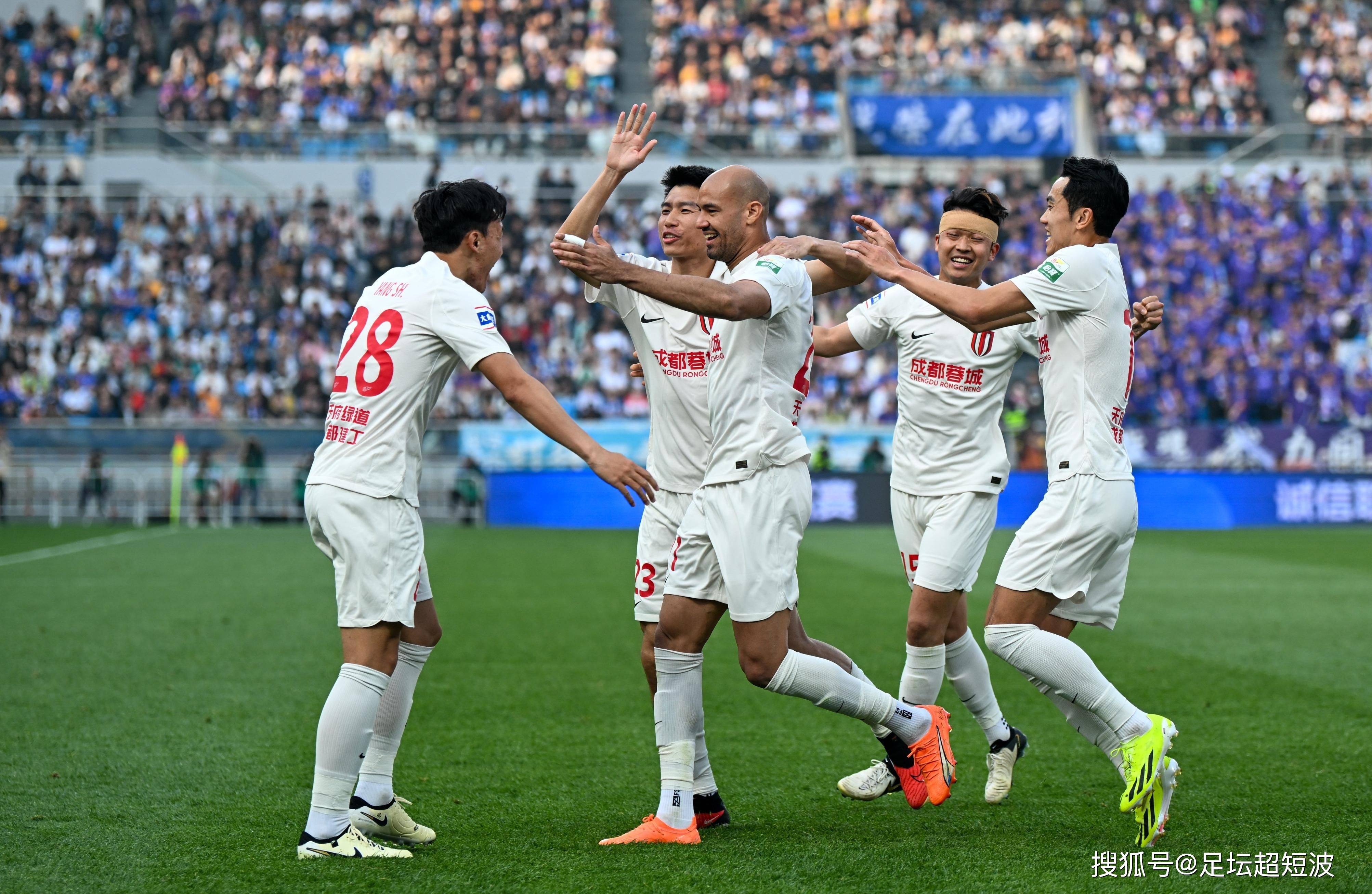 开云体育下载-热血沸腾，中超联赛吸引万千目光的简单介绍