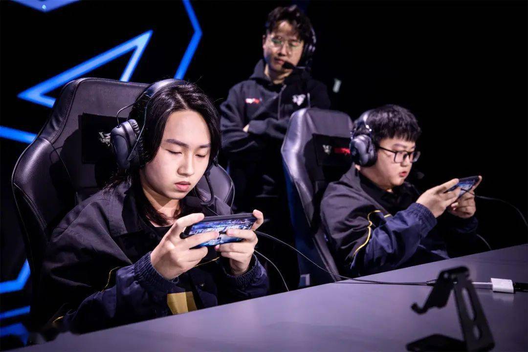 开云体育登录-拜仁慕尼黑势不可挡，重返巅峰之路的简单介绍