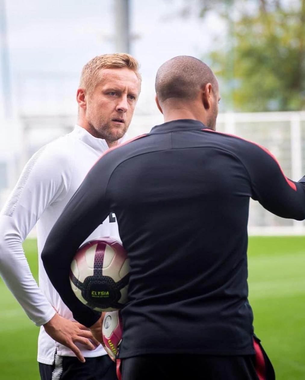 开云体育在线-摩纳哥主教练赛后点评球员表现，肯定全队努力的简单介绍