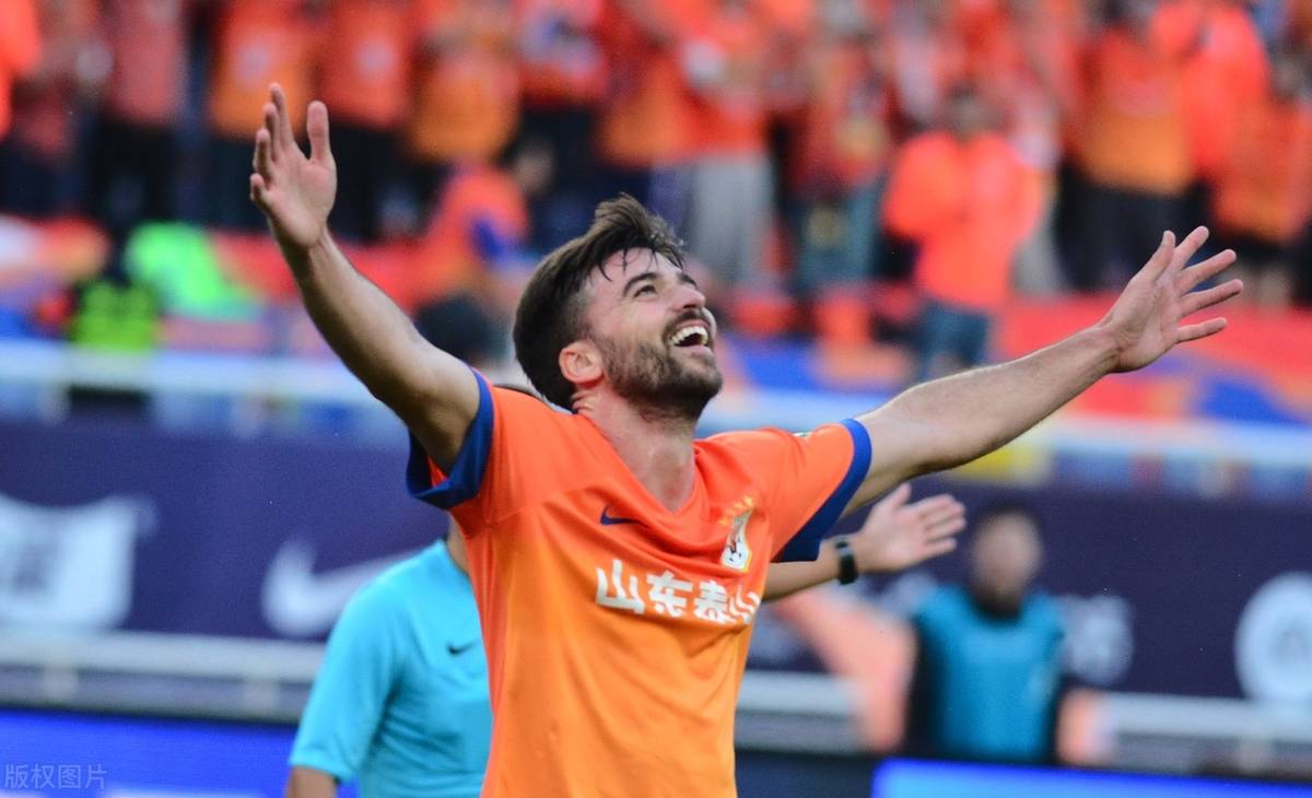 山东鲁能对阵河南建业,两队势均力敌 山东鲁能对阵河南建业,两队势均力敌