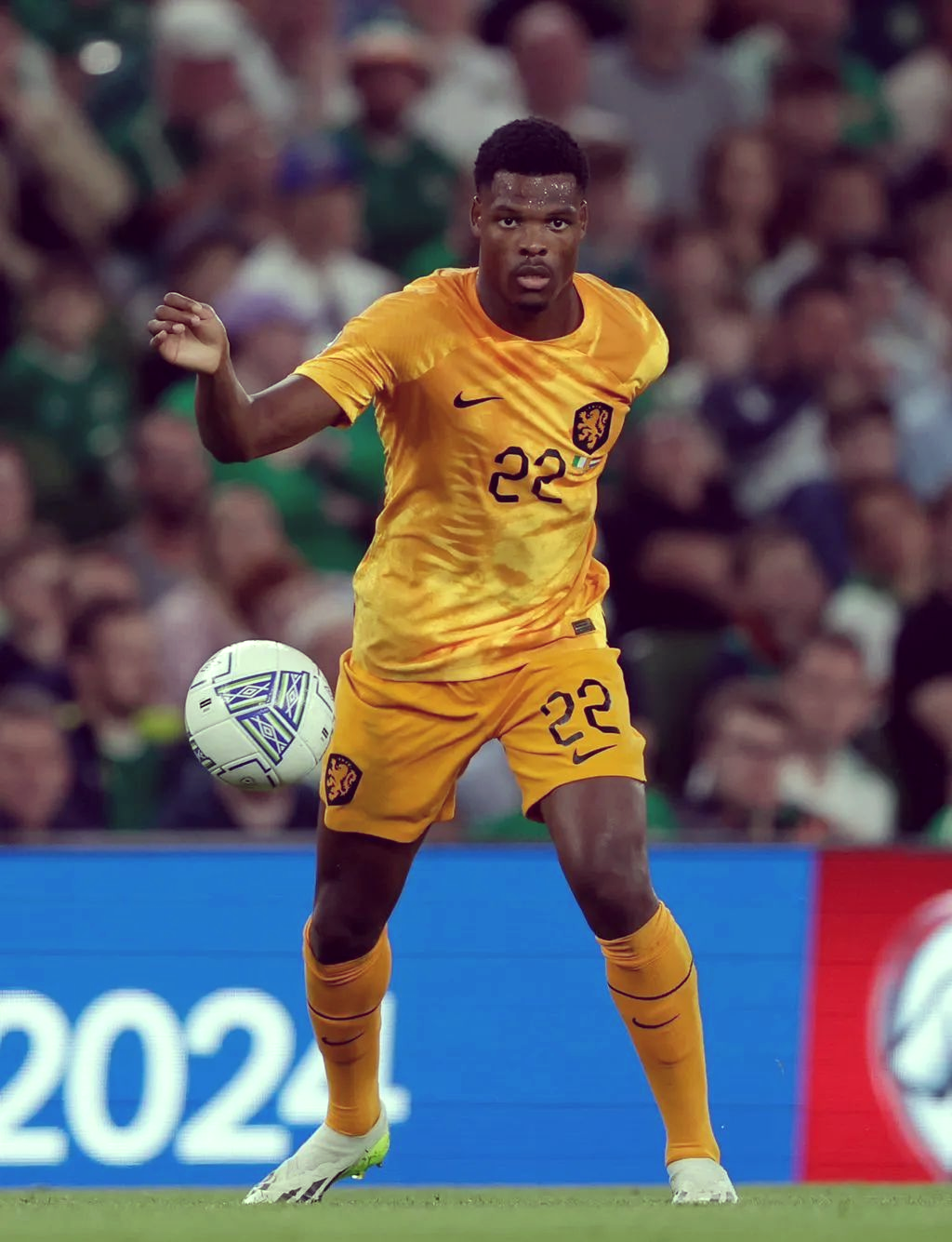 开云体育入口-荷兰队大胜乌克兰，晋级欧预赛半决赛