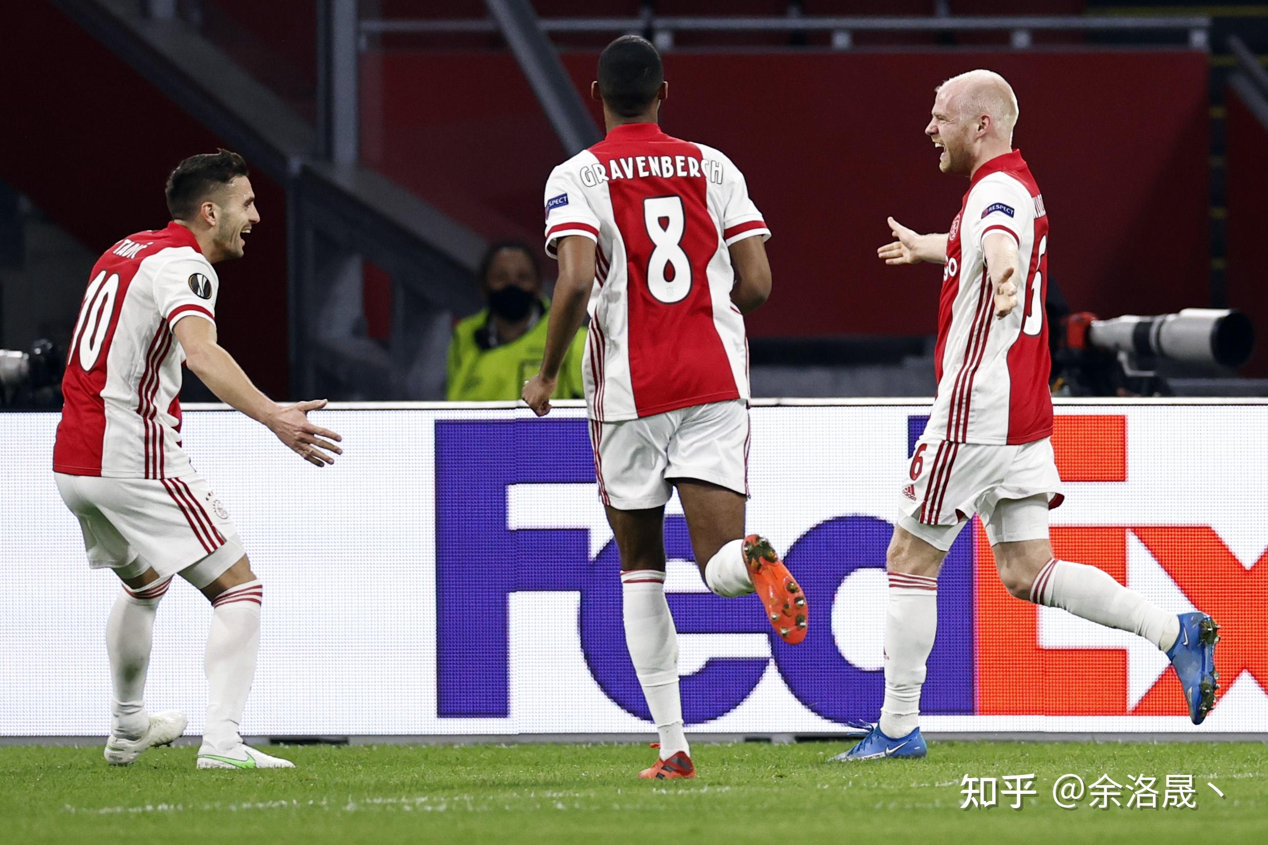 开云体育中国-阿贾克斯客场连续惊险逆转，展现实力