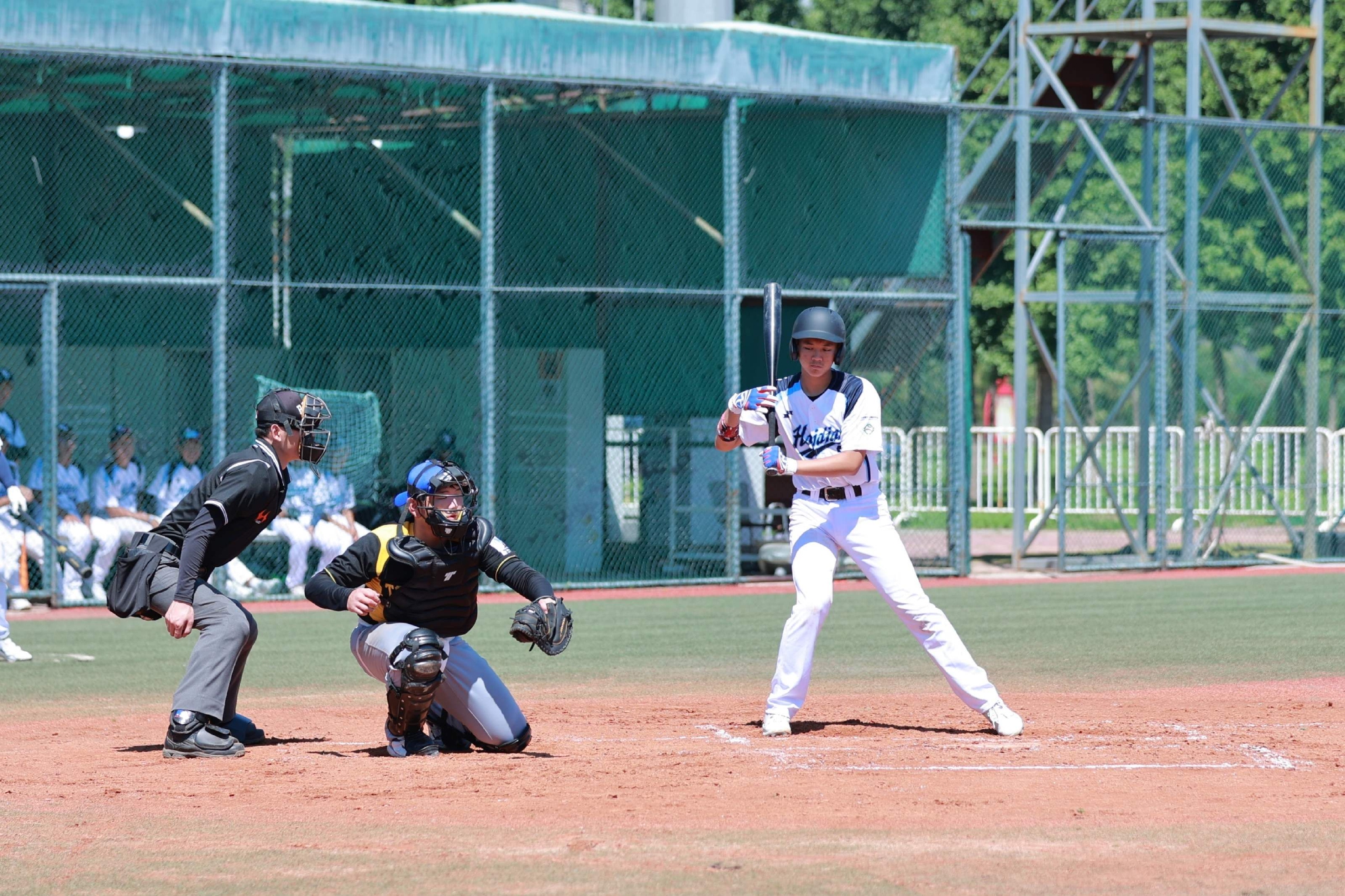 包含北京举行棒球比赛，曼联表现悬殊的词条