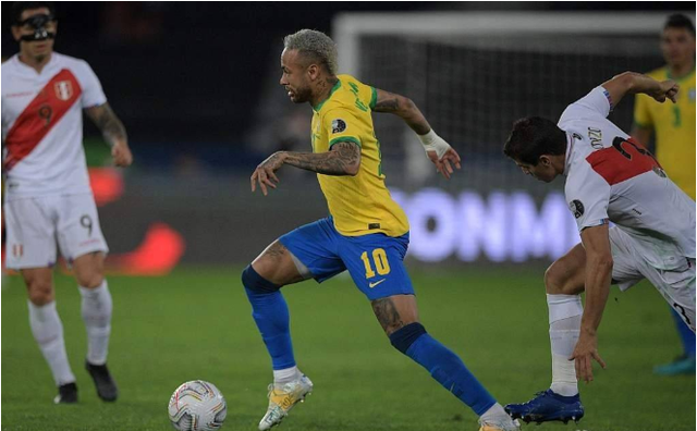 开云下载-关于强强对抗引燃战火，谁能笑到最后的信息