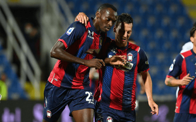 包含佩鲁贾艰难战胜克罗托内,豪取三分的词条 包含佩鲁贾艰难战胜克罗托内,豪取三分的词条